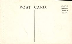 VINTAGE POSTCARD Hampton Court De luxe hotel The clock Tower