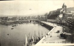 POSTAL Treport de la VENDIMIA el puerto y la iglesia