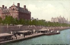 CPA London Westminster Pier and New Scotland Yard