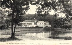 CPA Bagnoles De L'Orne Le Casino Le Lac