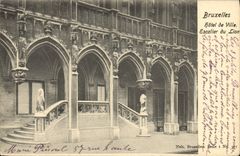 Escalera del ayuntamiento de Bruselas de la POSTAL de la VENDIMIA del león