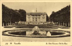 La POSTAL Versalles Letit Trianon de la VENDIMIA dimensiona el parque