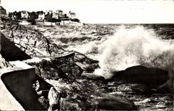 MODERN CARD Dinard Dimensions Emerald Walk of the Winch With far the Inhabitant of Saint Malo