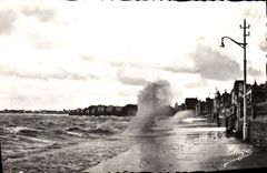 POSTAL MODERNA la Dimension esmeralda De Holy Parame Malo la presa un día de marea equinoccial