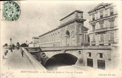 VINTAGE POSTCARD Montpellier law courts and I' Arc of Triomplse