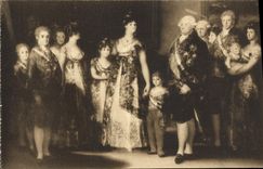 VINTAGE POSTCARD Familia De Carlos IV Goya Museo Del Prado