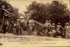 CPA Les Pyrenees Lourdes 8eme Station du Calvaire