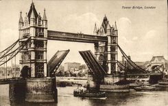 VINTAGE POSTCARD Tower Bridge London Boat