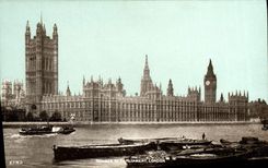 VINTAGE POSTCARD Houses off Parliament London Boat Barge