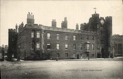 VINTAGE POSTCARD London Holy Palate James