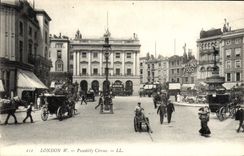 VINTAGE POSTCARD London Prcadilly Circus