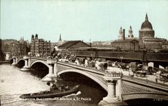 VINTAGE POSTCARD London Blackfriars Bridge St Paul' S Boat