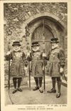 VINTAGE POSTCARD Tower off London Yeoman Warders in state Dress Militaria