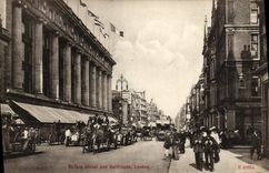 VINTAGE POSTCARD Oxford Street And Selfridges London