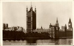 VINTAGE POSTCARD Westminster Abbey And Houses Off Parliament London