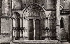 CPM Saint Emilion Eglise Collegiale Portail Nord de l'eglise collegiale