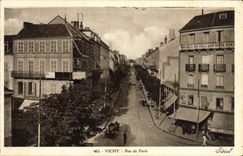 CPA Vichy Rue de Paris