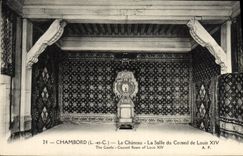 VINTAGE POSTCARD Chambord the Castle the Room of the Council of Louis XIV