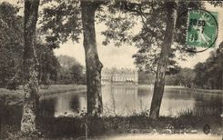 CPA Rambouillet Le Chateau vu de l'ile des Festins 