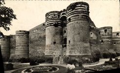 CPM Angers Le Chateau