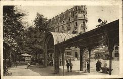 CPA Vichy La Porte et Galeries Couvertes du Parc