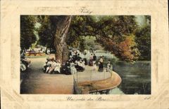 CPA Vichy Un ccin Du Parc