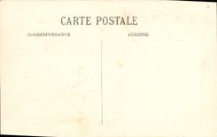 VINTAGE POSTCARD Amiens the Cathedral Groups Kings