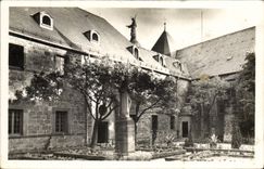 Montaje co de la POSTAL de la VENDIMIA. Pequeña corte de Odile del convento