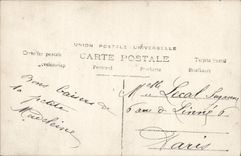 CPA Joyeuses Paques Enfant Oeufs