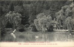 VINTAGE POSTCARD Luchon the Park Of the Quincunxes Refreshment bar of pre