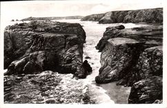 CPM Quiberon Port Bara et la Cote Jusqu a la Pointe de l'Obervatoire