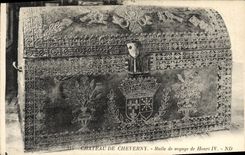 VINTAGE POSTCARD Castle De Cheverny Trunk of Voyage of Henri IV