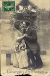 VINTAGE POSTCARD To kiss full with Affection Woman