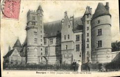 Ataque frontal del corazón de Jacques del hotel de Bourges de la POSTAL de la VENDIMIA en el hoyo