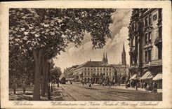 VINTAGE POSTCARD Wiesbaden Wilhemstrasse put Kaiser Friedrich Platz und Denkmal