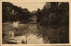 VINTAGE POSTCARD Wiesbaden Theater Von Den anlagen