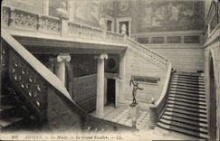 CPA Amiens Le Musee Le Grand Escalier