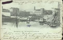 CPA Marseille Le Bassin Du Carenage Bateau