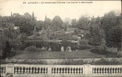 CPA Angers Le Jardin des Plantes Le Lac et la Montagne