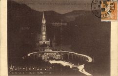 VINTAGE POSTCARD Heavy Sight of night of the basilica