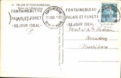 VINTAGE POSTCARD Palate De Fontainebleau Living room of Abdication