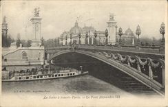 CPA Paris Le Seine a Travers Paris Le Pont Alexandre III Bateau Peniche 