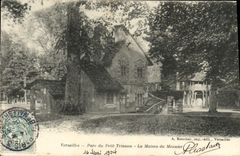 CPA Versailles Parc du Petit Trianon La Maison du Meunier