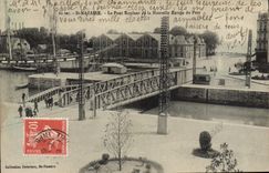 VINTAGE POSTCARD St Nazaire the Overhead travelling crane Of the New entry Of the Port Boat