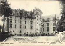 VINTAGE POSTCARD Nantes the Castle the Large Home Court