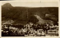 CPA Le Mont Dore Vue Generale Et Le Capucin