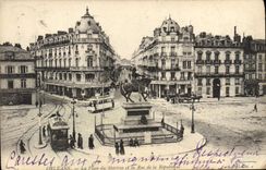 CPA Orleans La Place Du Marton Et La Rue De La Republique Tramway Jeanne d'Arc