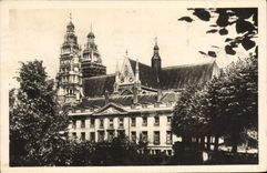 CPA Tours Le Nouveau Musee Ancien eveche et la cathedrale