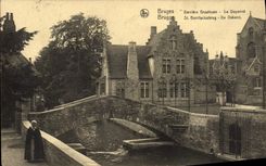 POSTAL Brujas de la VENDIMIA detrás de Grouthuse el mayor