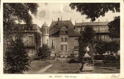 CPA Vichy Villa Sevigne